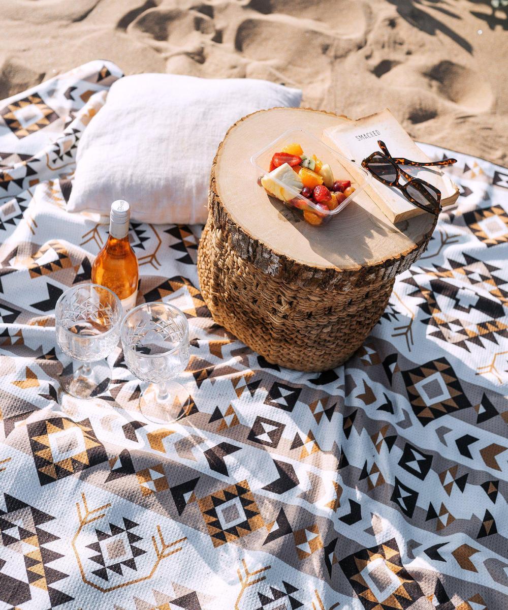 Tesalate sand-less beach towels?| GreekNomads 1